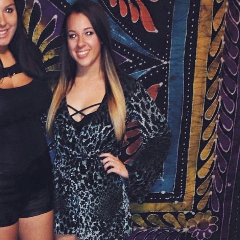 Velvet bell sleeve romper